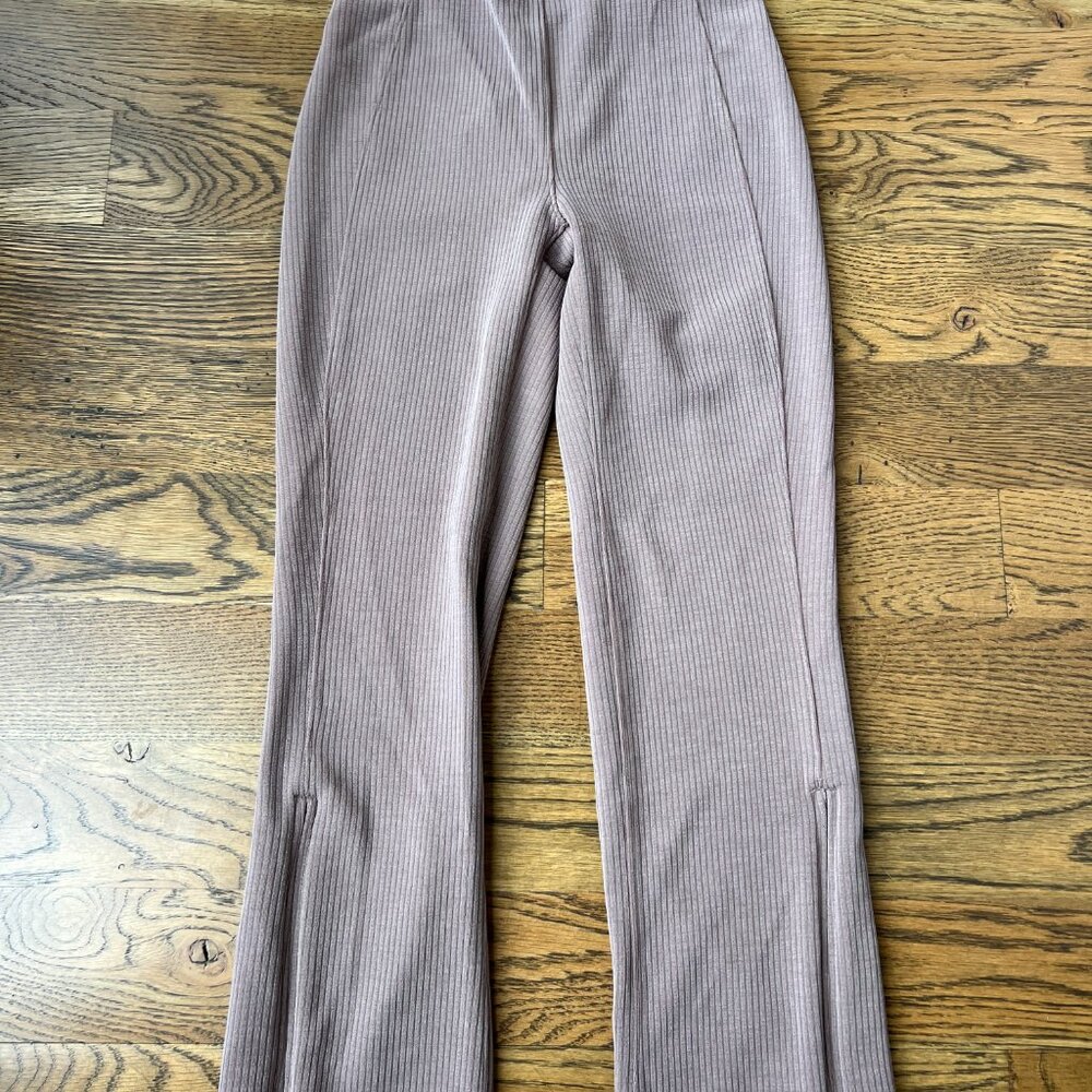 Ribbed Softstreme Zip-Leg High-Rise Cropped Pant 25"